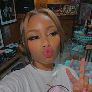 Meet your Posher, Lindsay